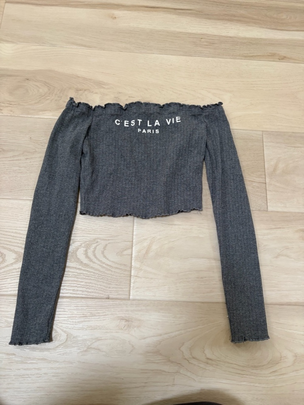 Off-Shoulder Ribbed Crop Top - Gray